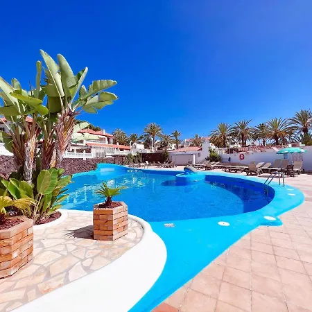 In Paraiso Royal, Playa De Americas * Playa de las Americas (Tenerife)