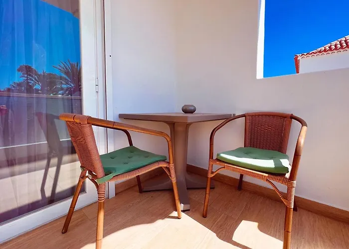 Apartment In Paraiso Royal, Playa De Americas *