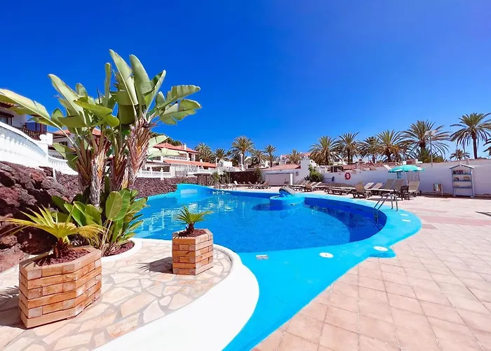 In Paraiso Royal, Playa De Americas * Playa de las Americas (Tenerife)