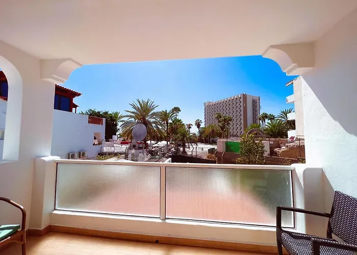 In Paraiso Royal, Playa De Americas * Playa de las Américas